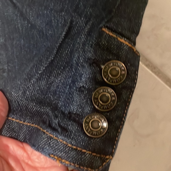 Bundle of 3 jeans. New York Company and Old Navy. All size 4s. Excellent conditi - Picture 9 of 9